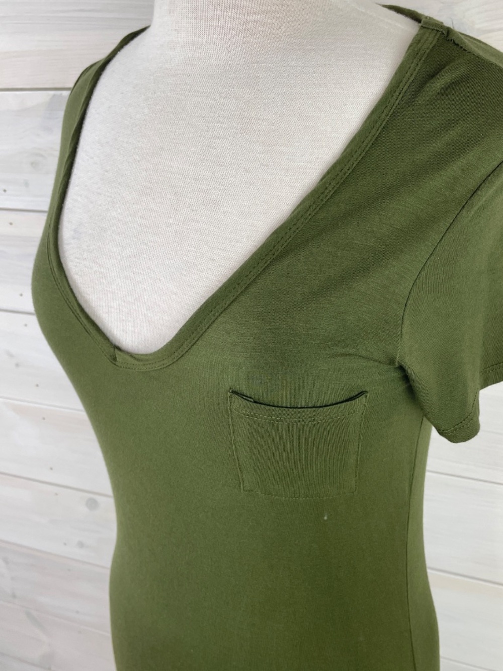 Velvet Torch Army Green V-neck Short Sleeve Maxi Dress - Picture 2 of 8
